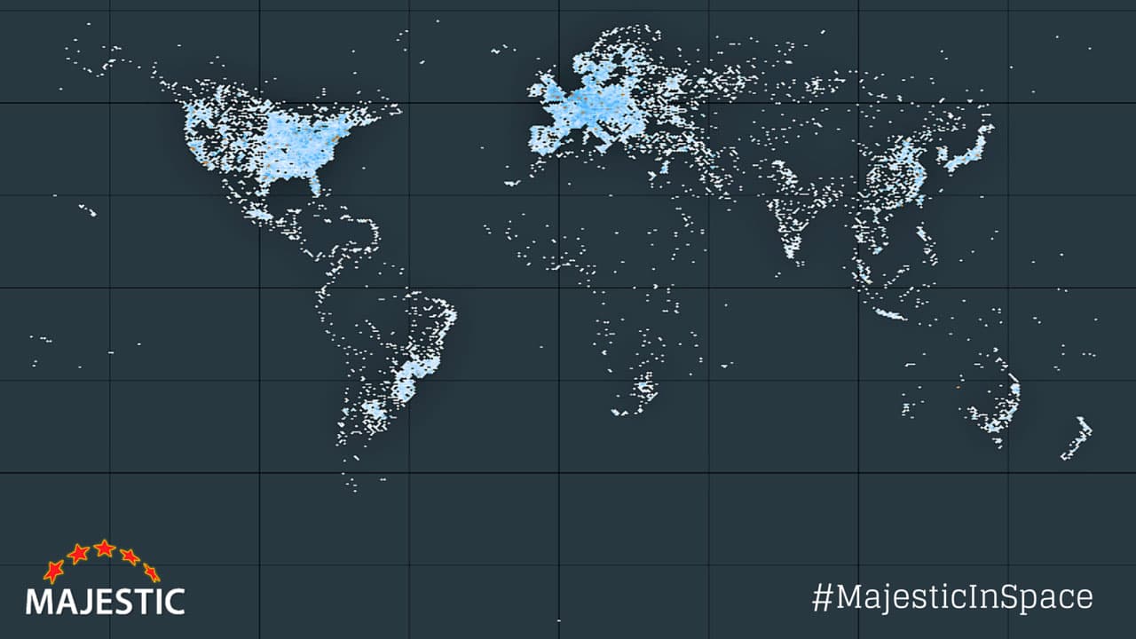 Mapa dibujado marcando todos los servidores de Internet del mundo